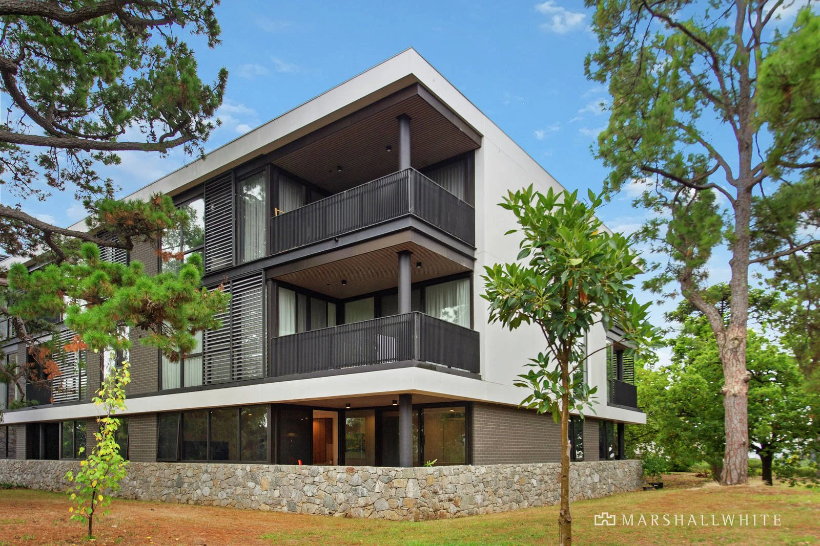 G04/20 Main Drive, Kew, VIC