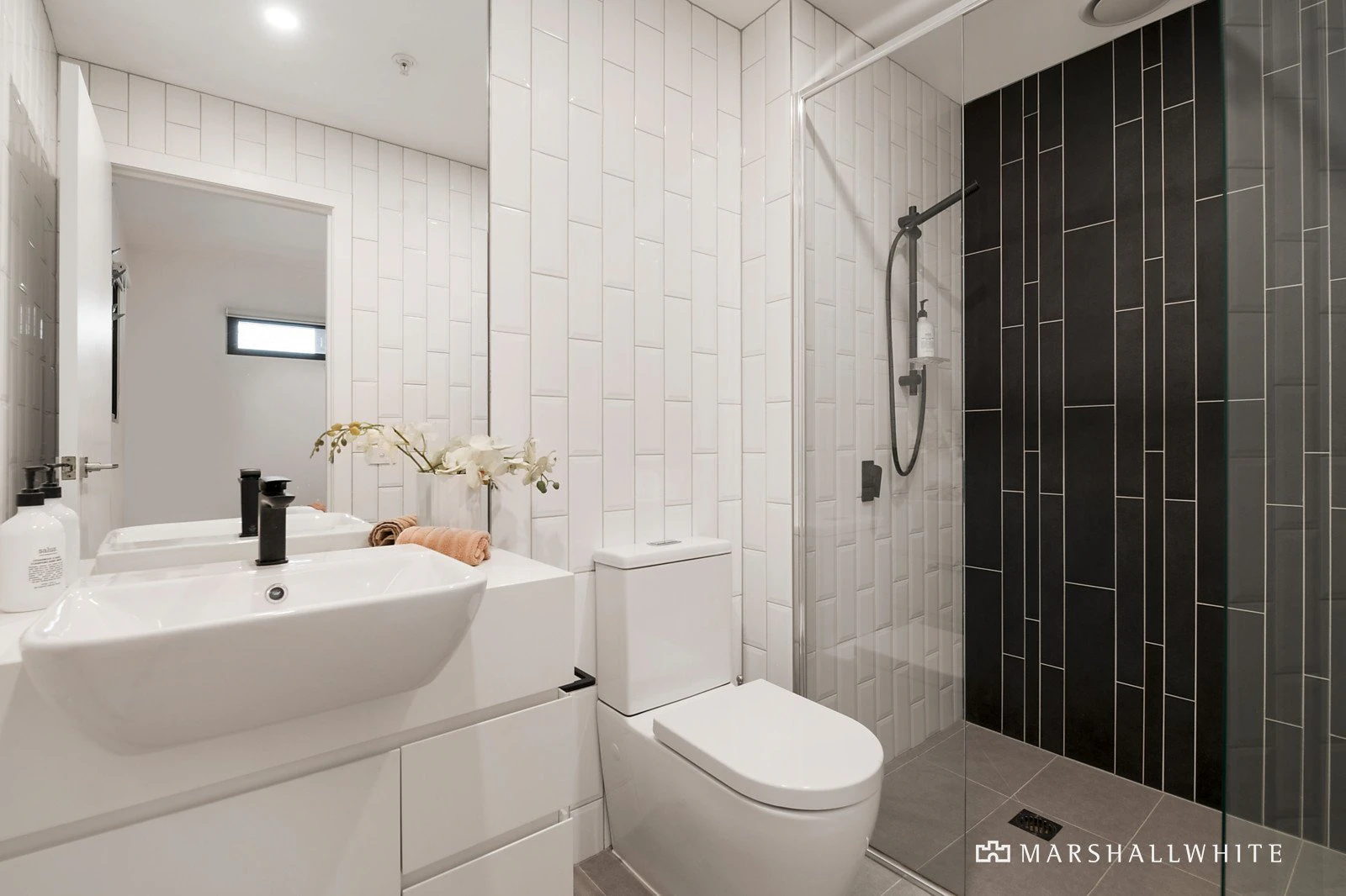 915/101 Tram Road, Doncaster, VIC