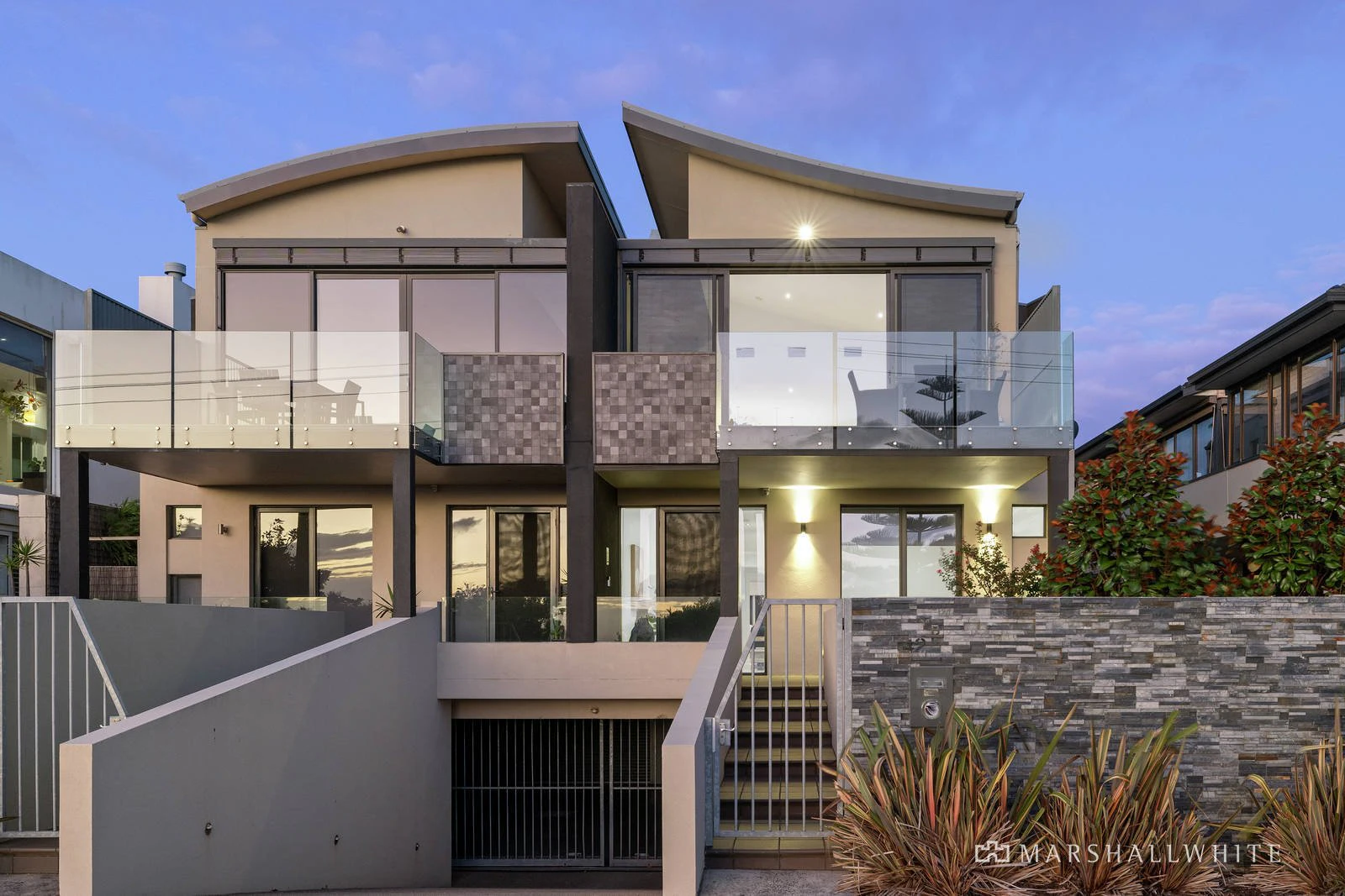 42B Beach Road, Hampton, VIC