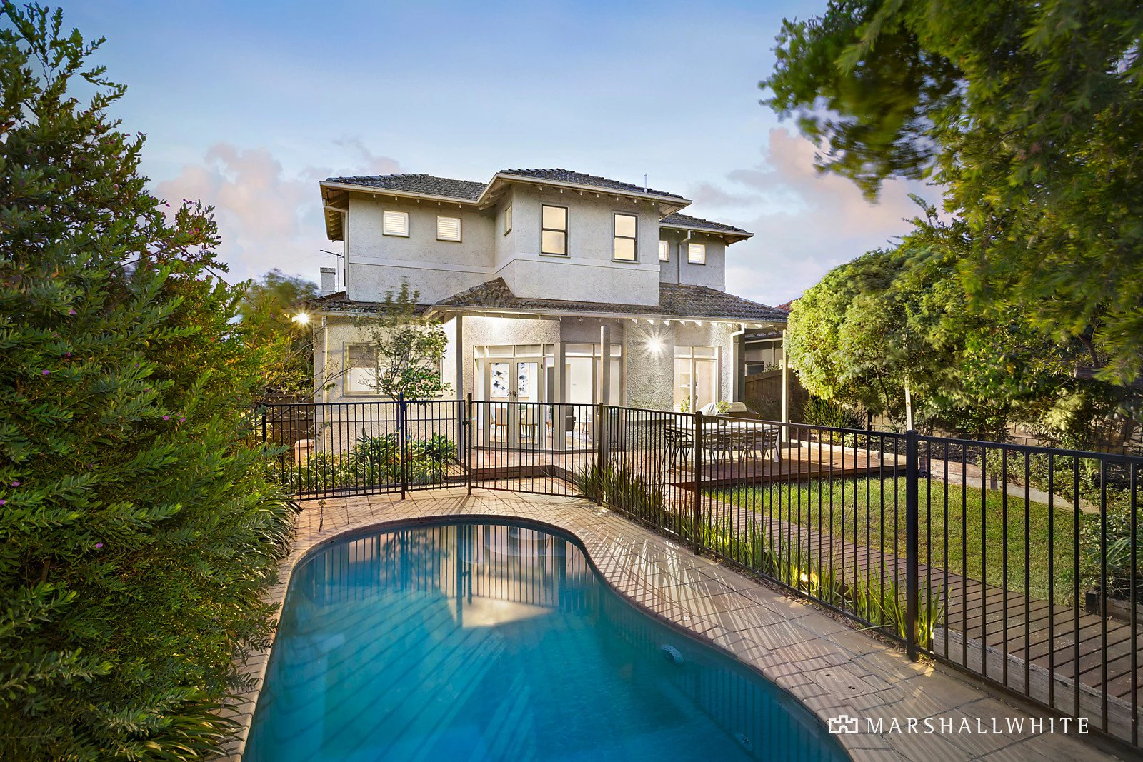 18 Allenby Avenue, Malvern East, VIC