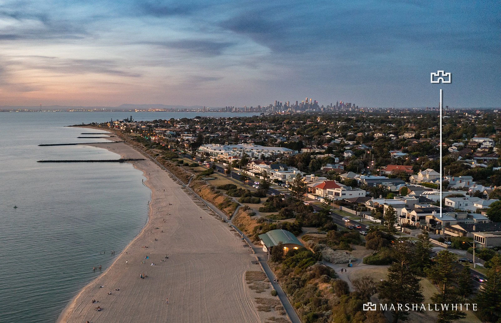 42B Beach Road, Hampton, VIC