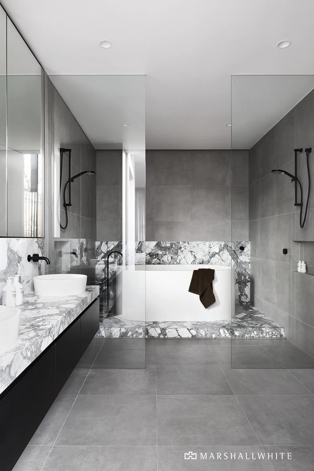 14 Rosedale Road, Glen Iris, VIC