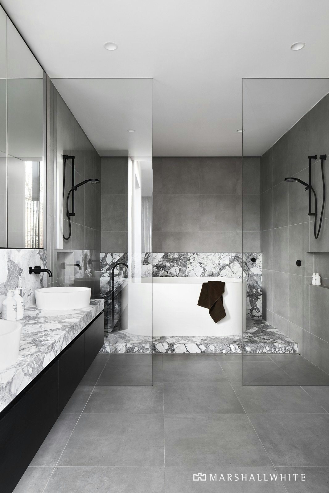 14 Rosedale Road, Glen Iris, VIC