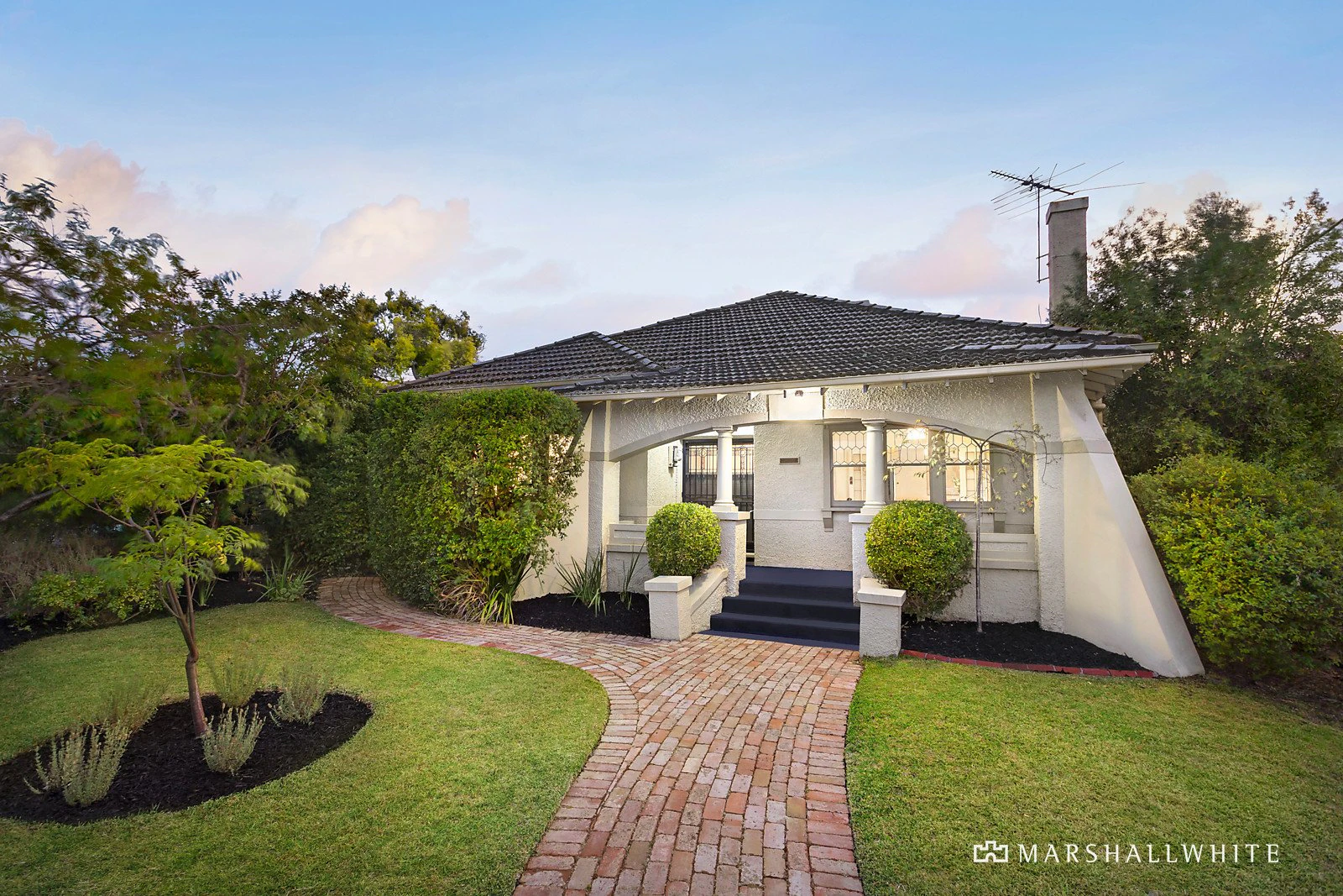 18 Allenby Avenue, Malvern East, VIC