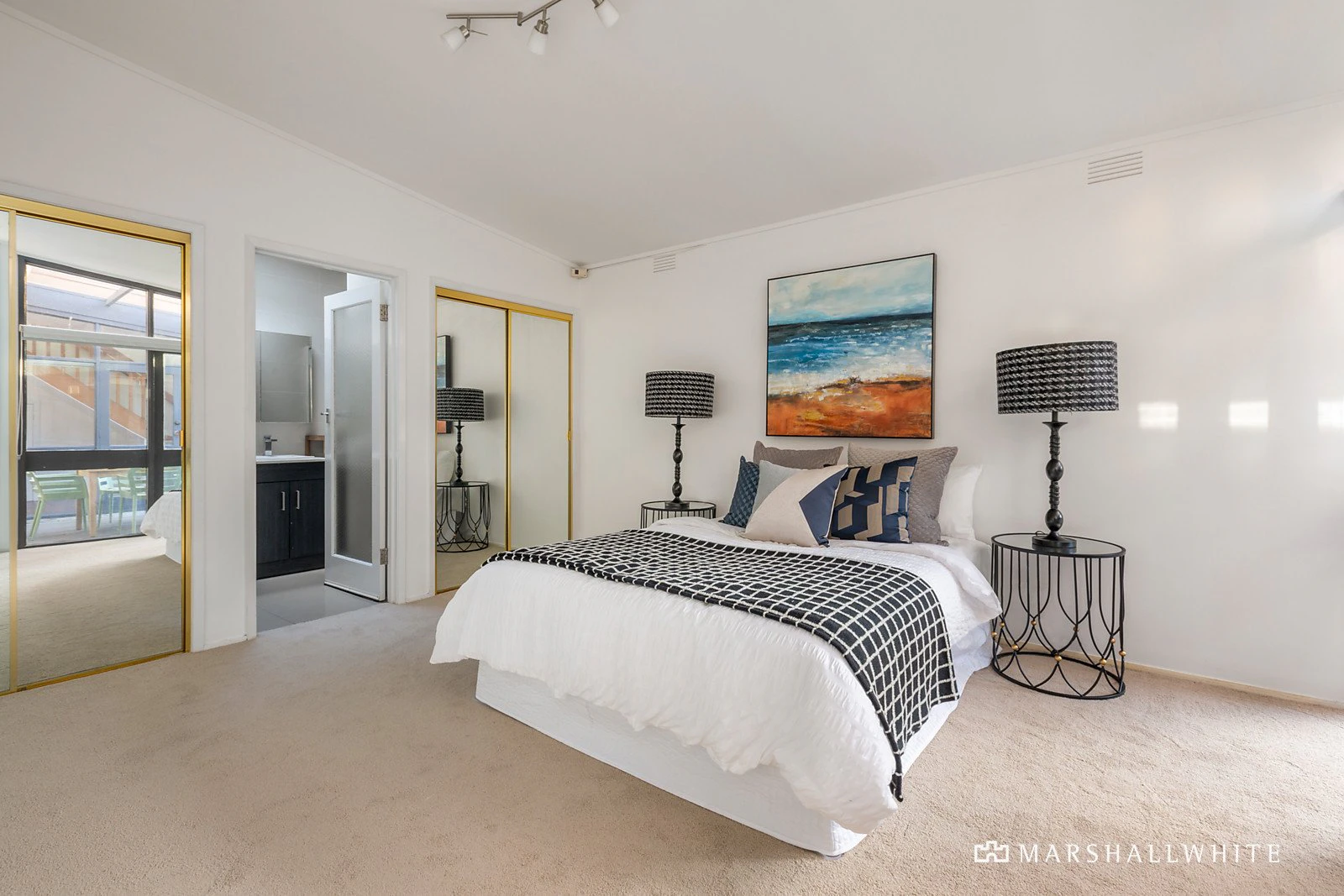 32 The Boulevard, Malvern East, VIC