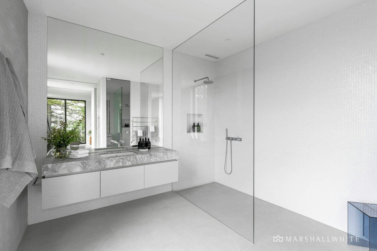 2 Yarra Grove, Hawthorn, VIC