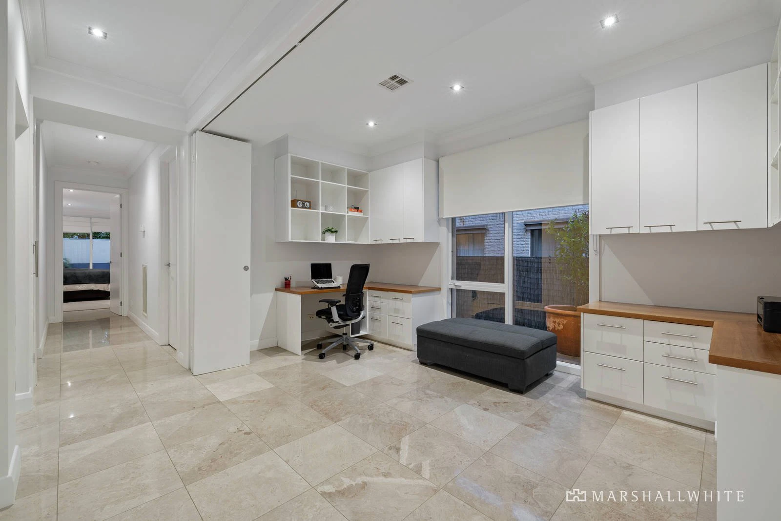 42B Beach Road, Hampton, VIC