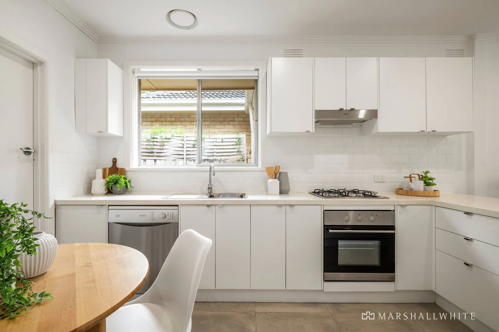 1 /14 Essex Road, Surrey Hills, VIC