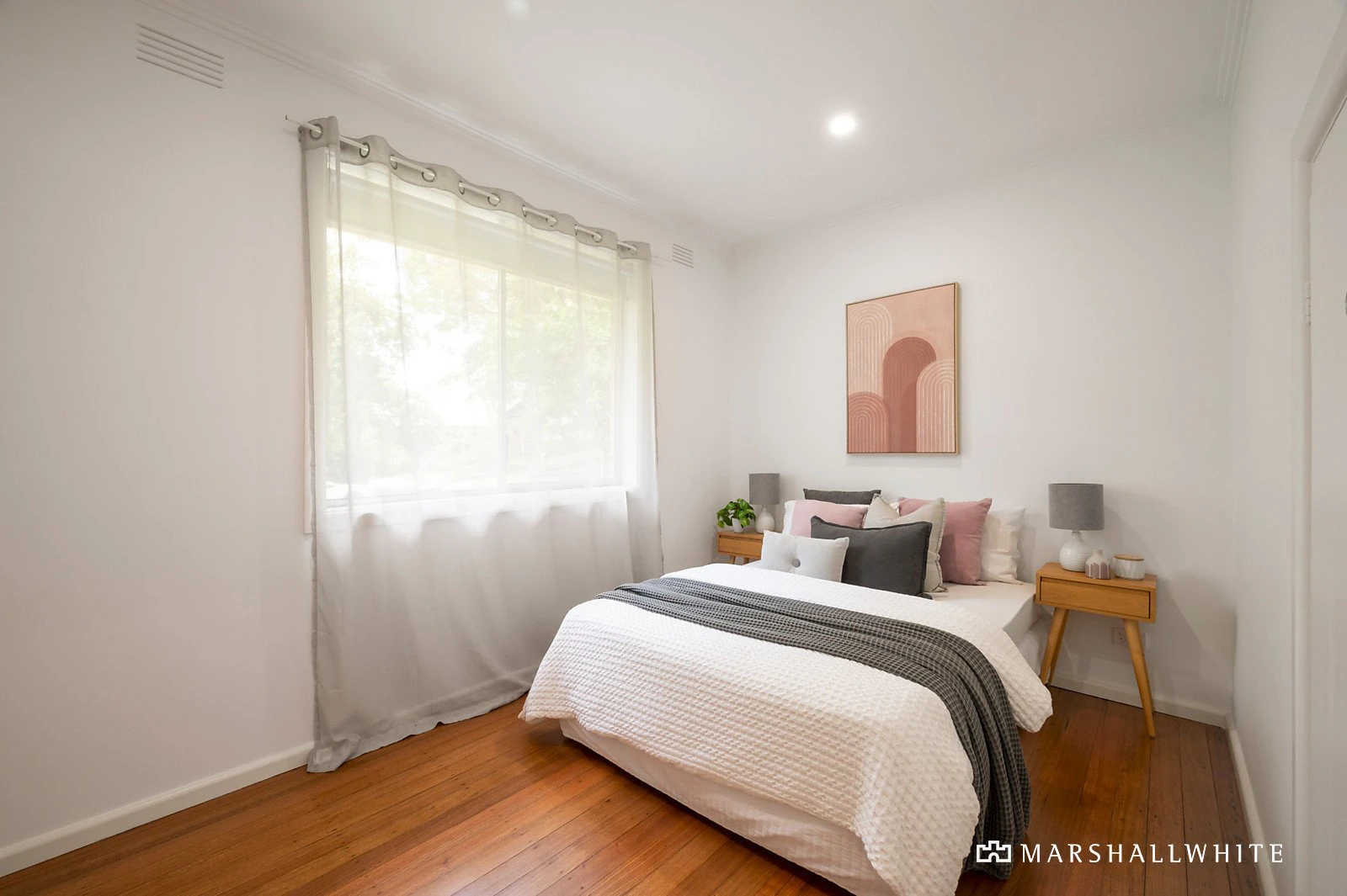 1 /14 Essex Road, Surrey Hills, VIC