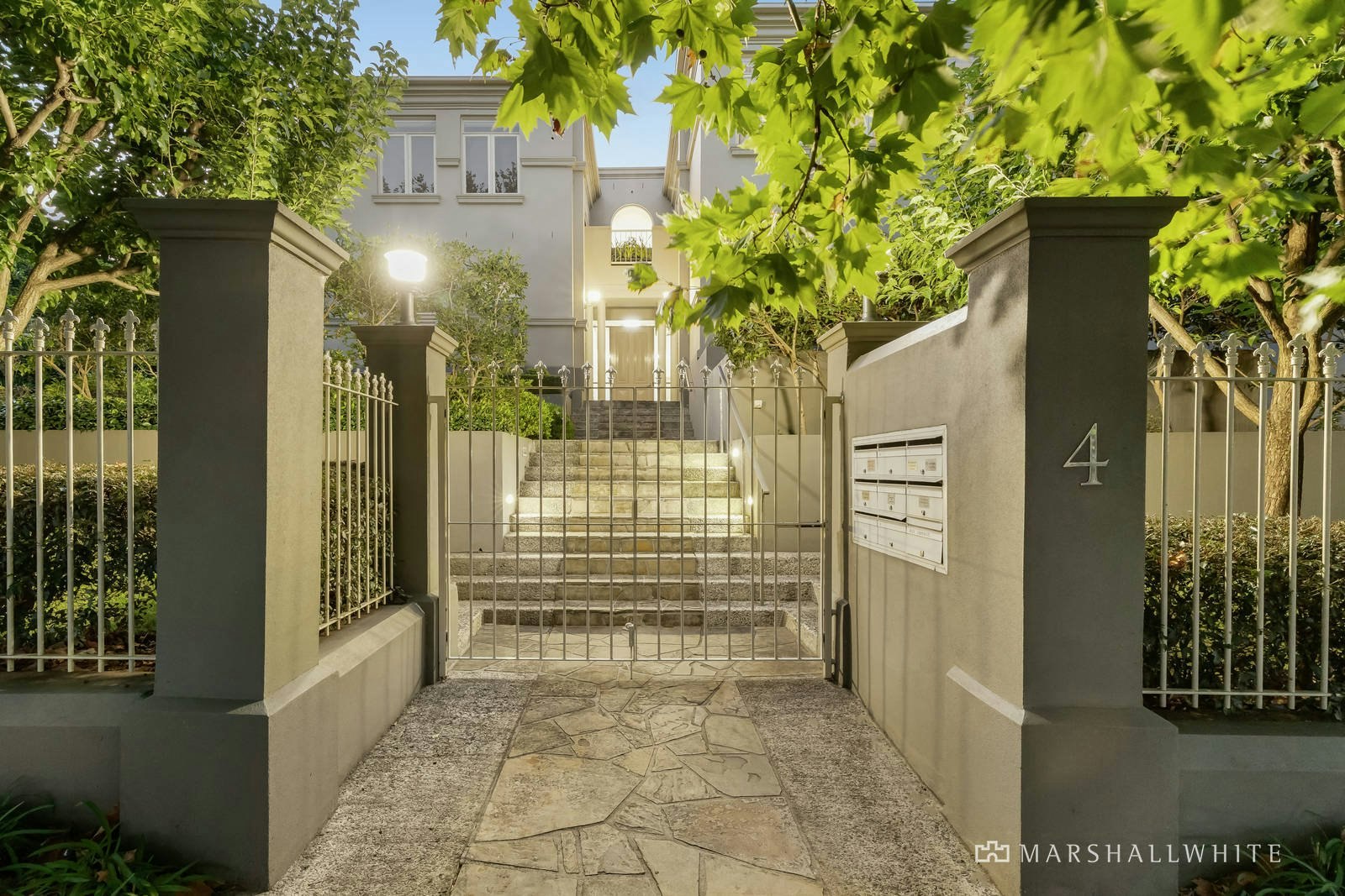 6/4 Shakespeare Grove, Hawthorn, VIC