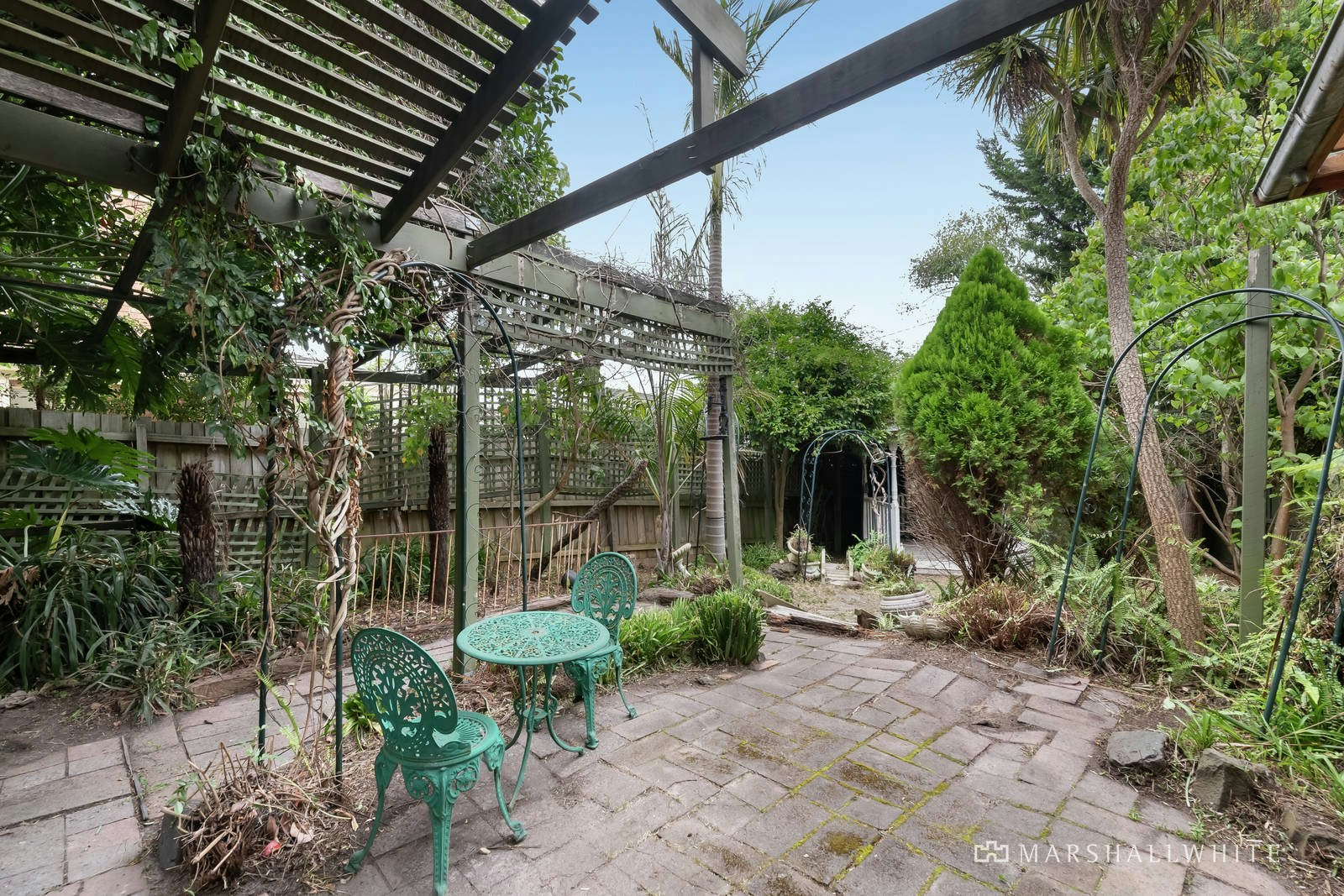 2 Tandara Avenue, Doncaster, VIC