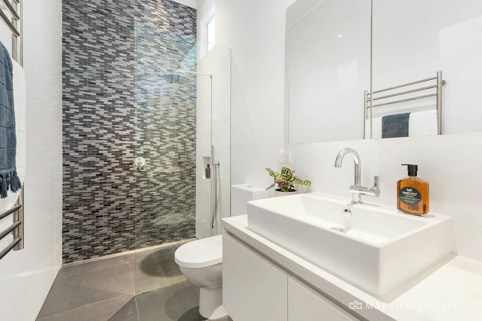 12 Warley Road, Malvern East, VIC