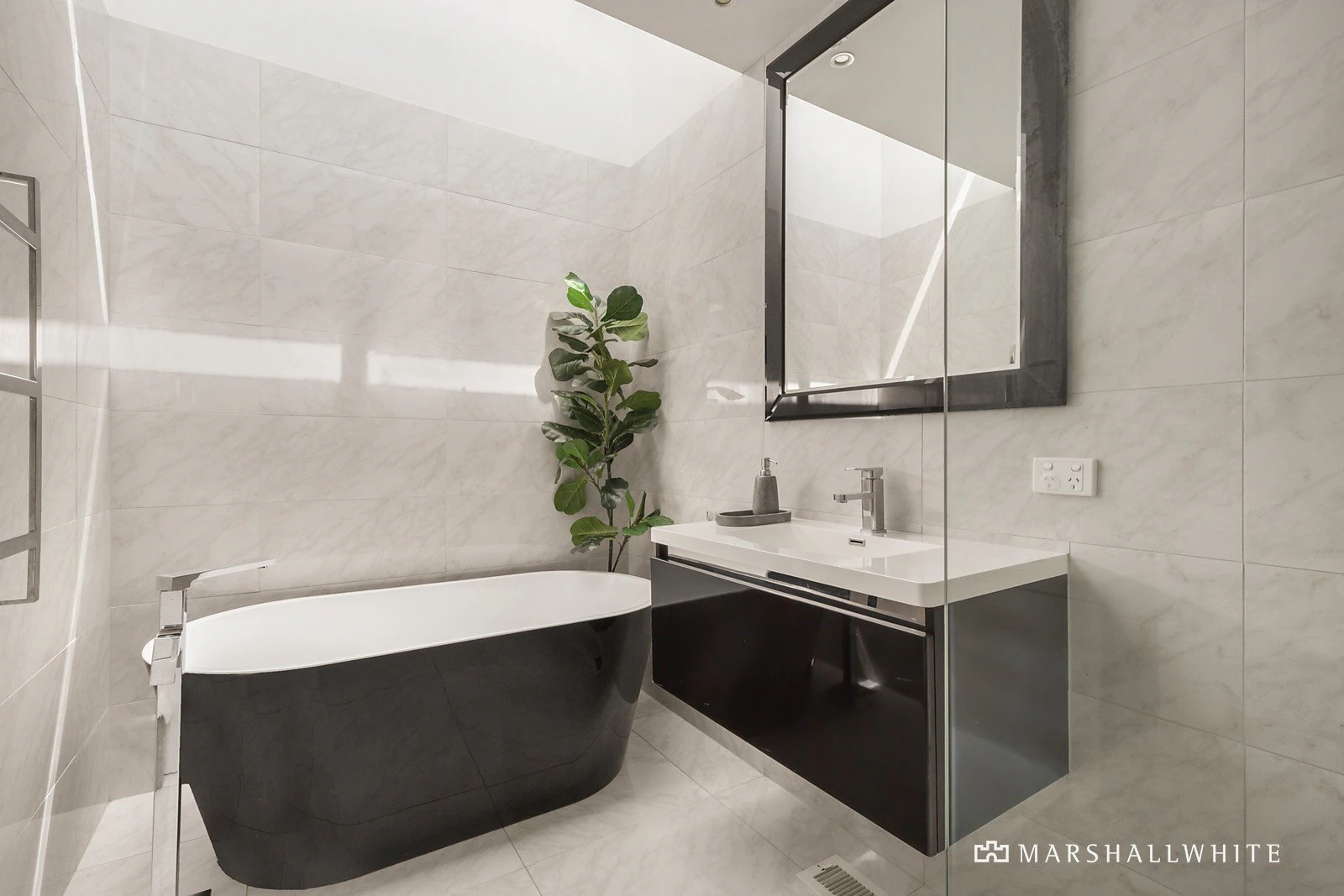 2C Osborne Avenue, Glen Iris, VIC