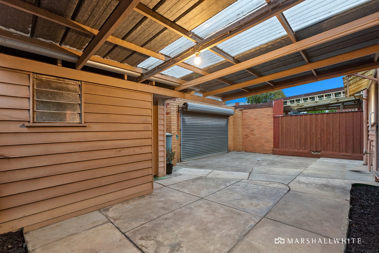 35 Dinsdale Street, Albert Park, VIC