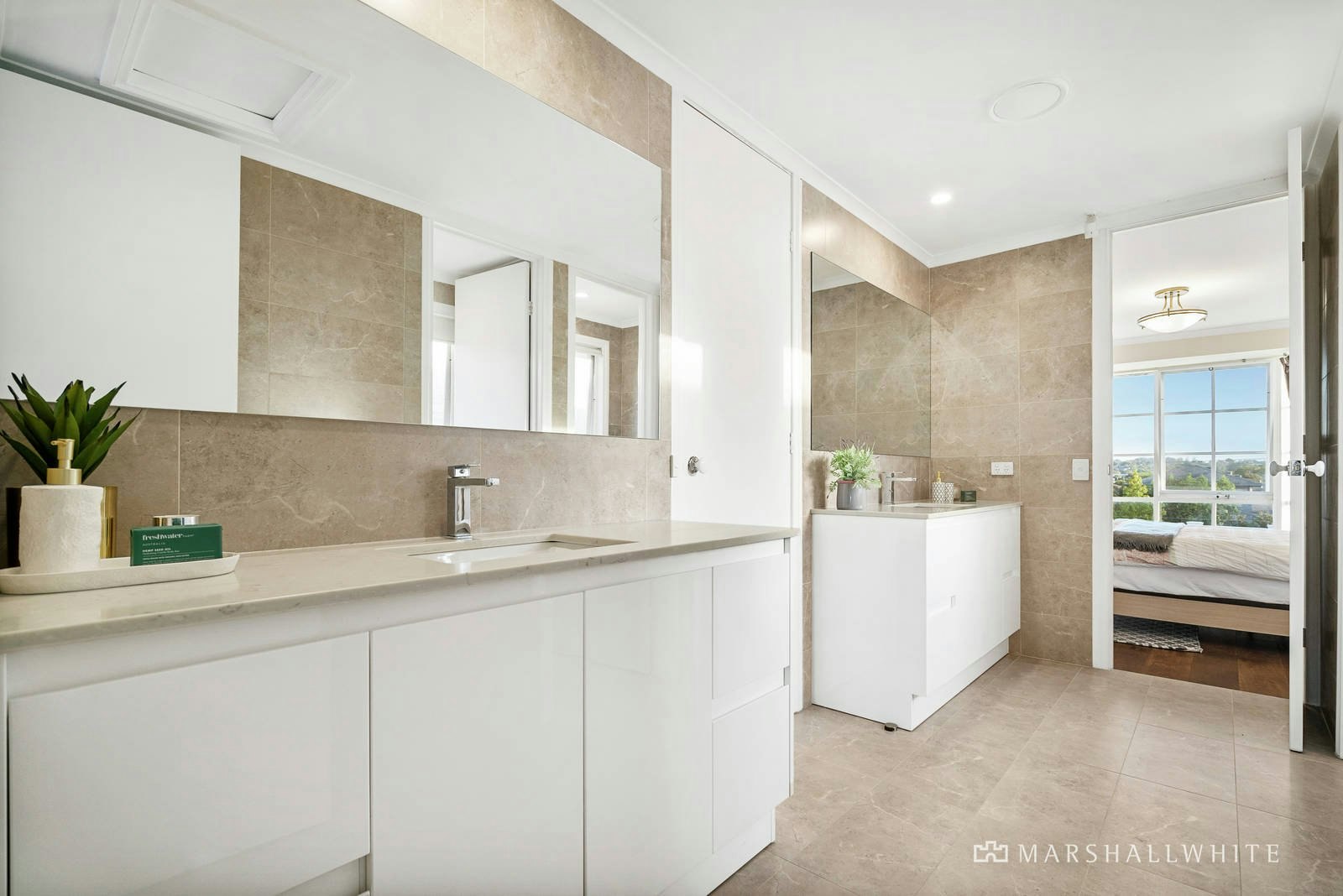 15 Rangeview Grove, Balwyn North, VIC