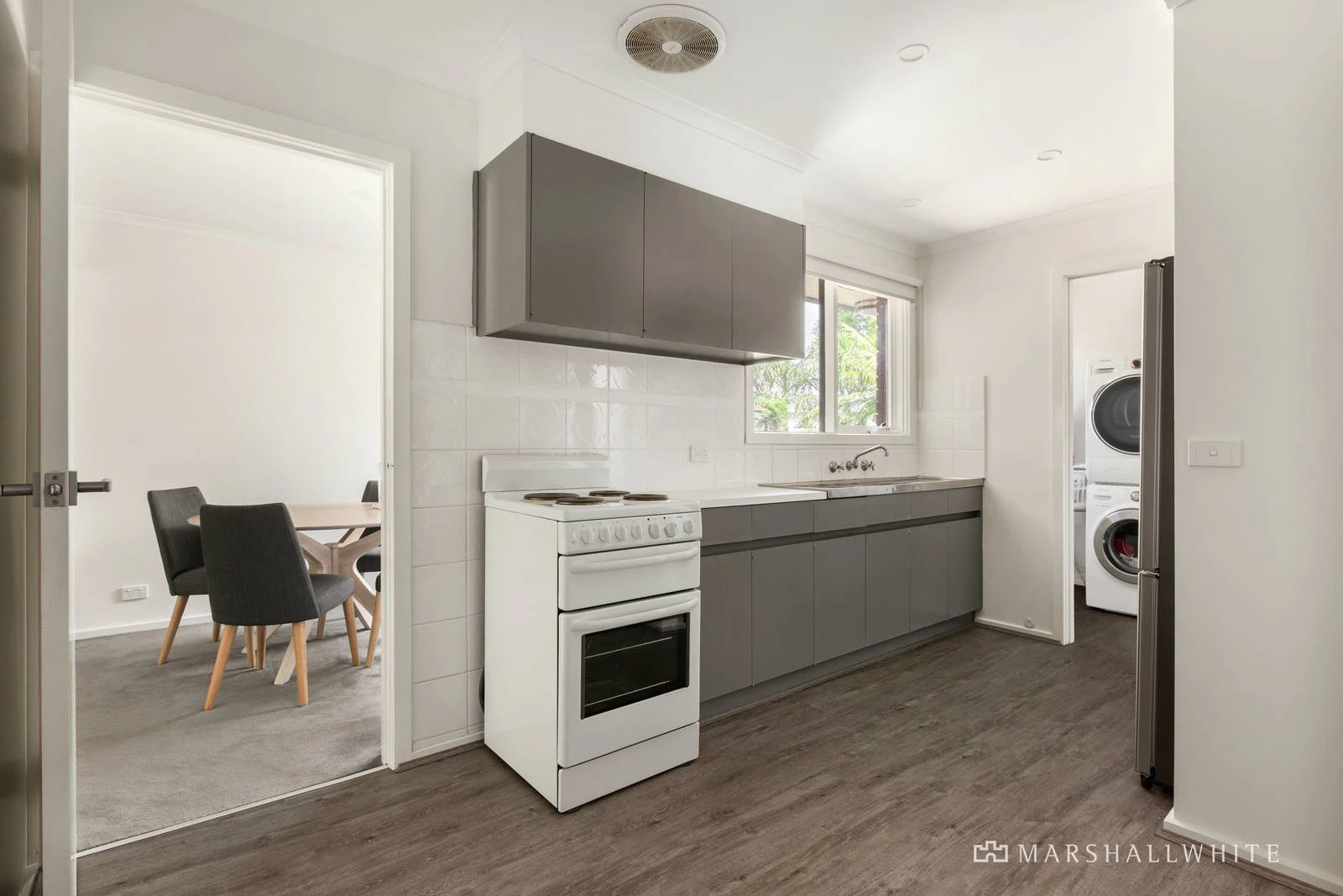 1/13 Benwerrin Road, Surrey Hills, VIC