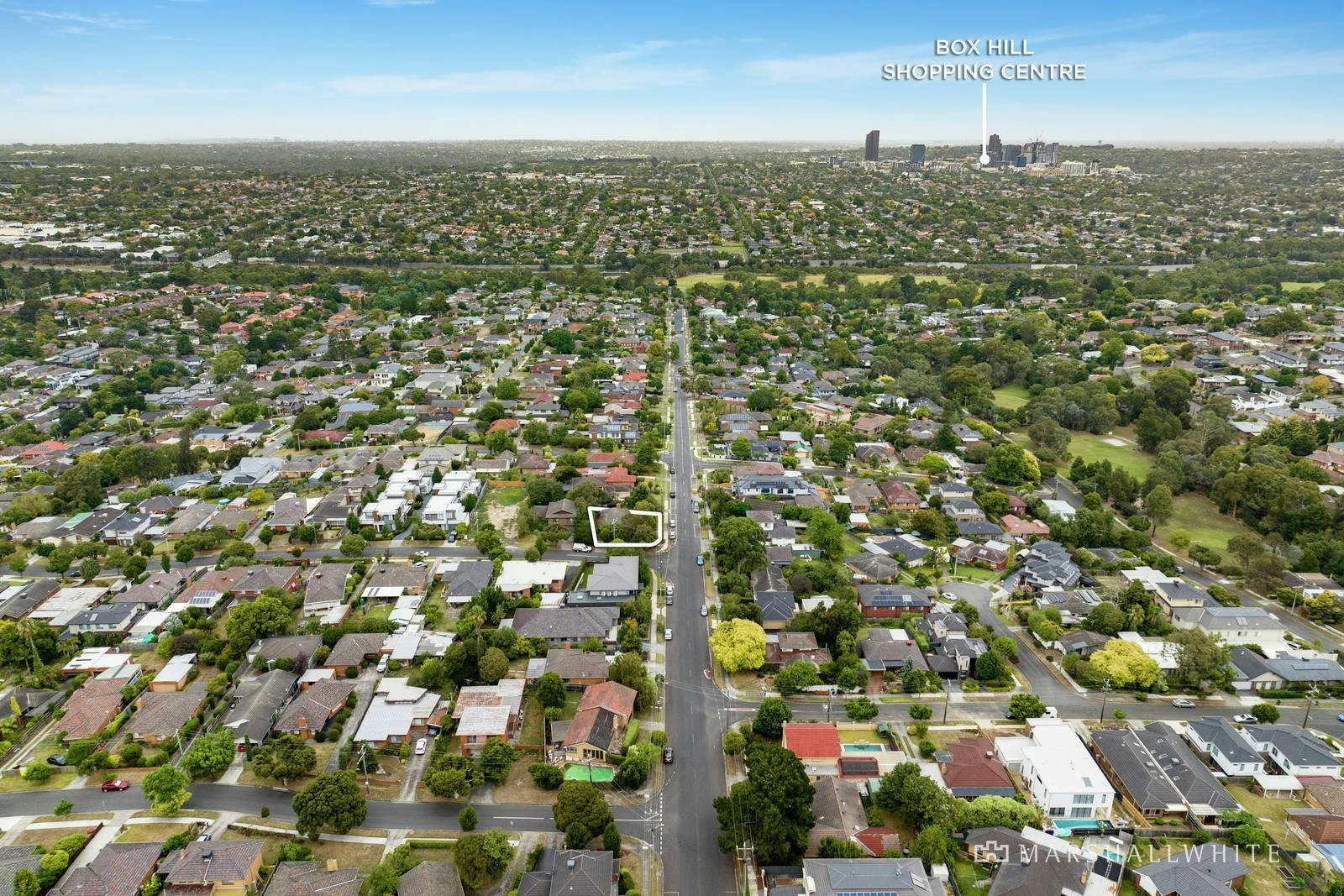 2 Tandara Avenue, Doncaster, VIC