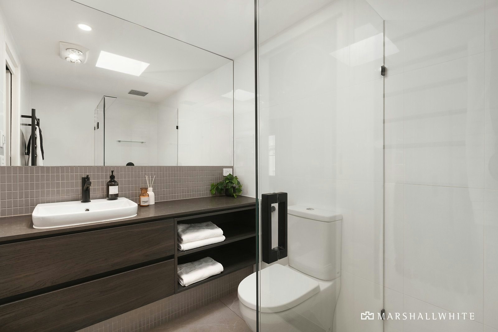 19/2 Henrietta Street, Hawthorn, VIC