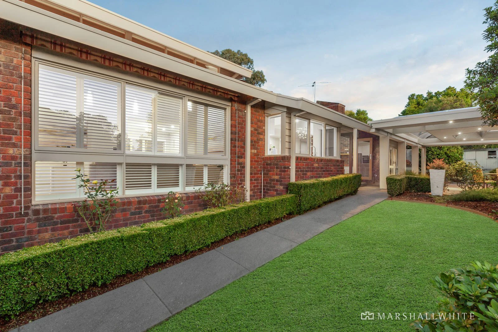 5 Cosmos Court, Doncaster East, VIC