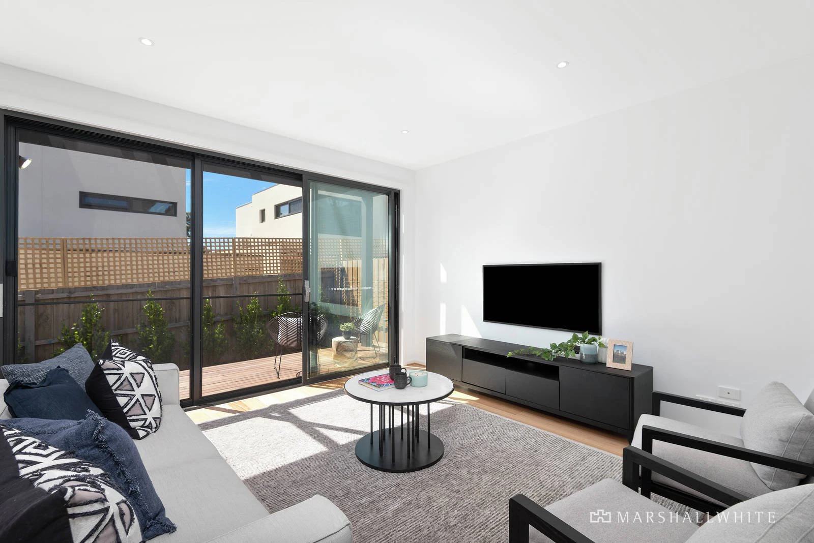 2/198 Belmore Road, Balwyn, VIC