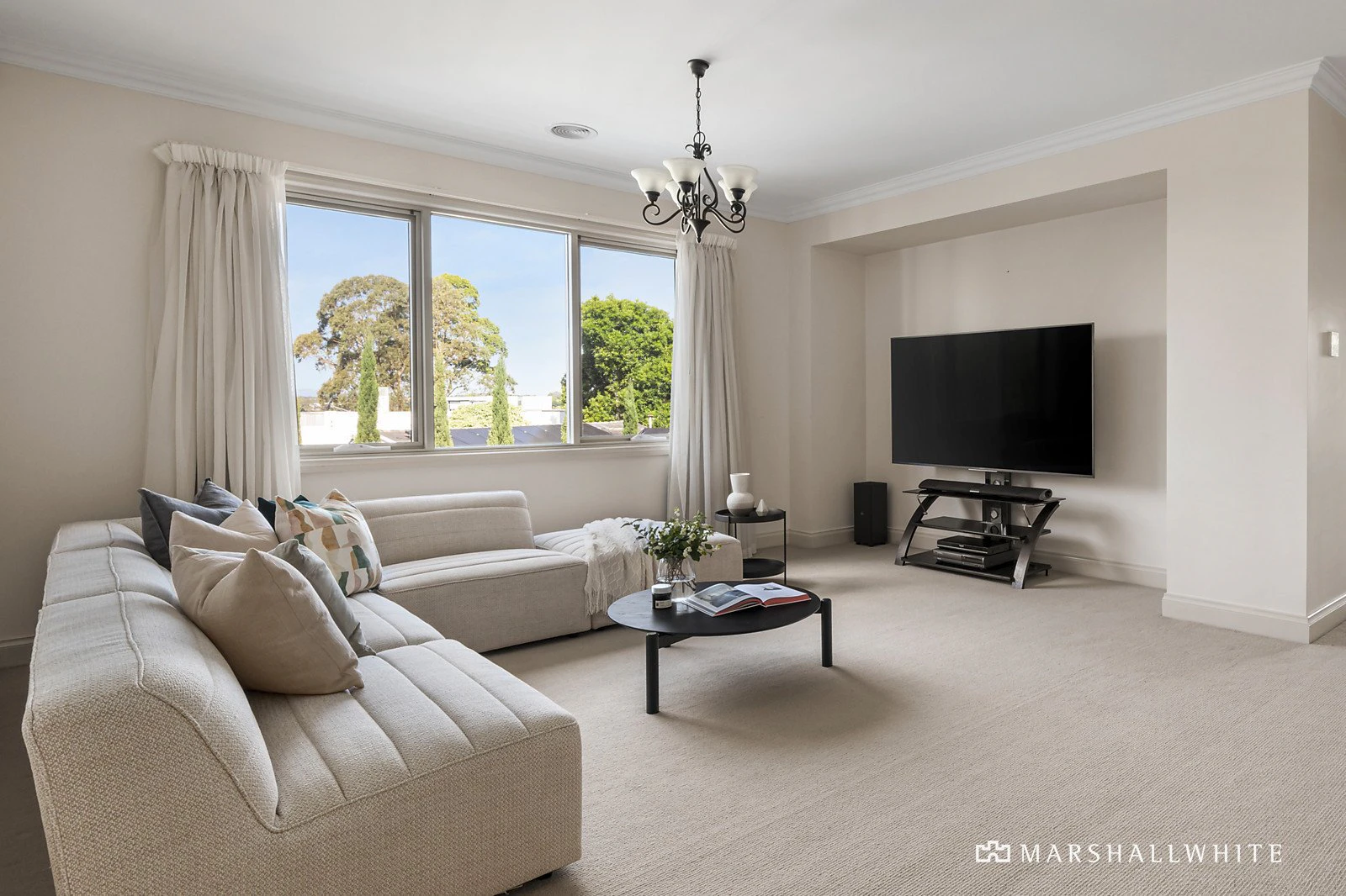 4 Perry Court, Kew, VIC