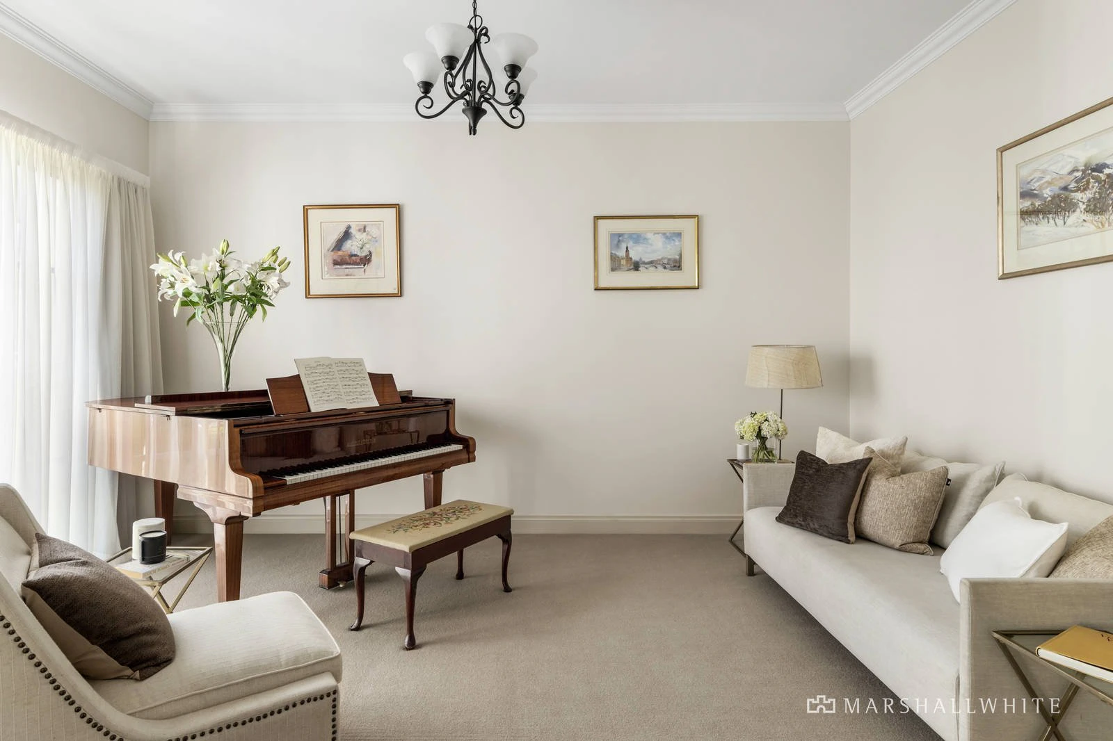 4 Perry Court, Kew, VIC