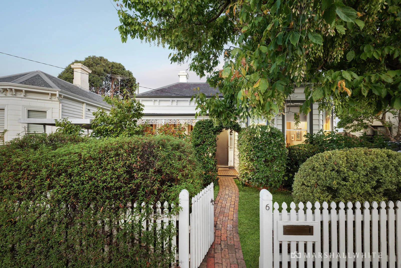 6 Gladstone Avenue, Armadale, VIC