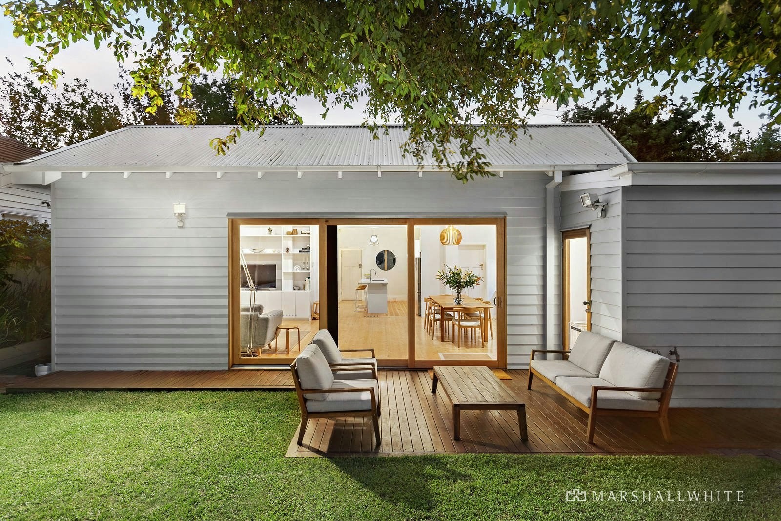 10 Sycamore Street, Malvern East, VIC