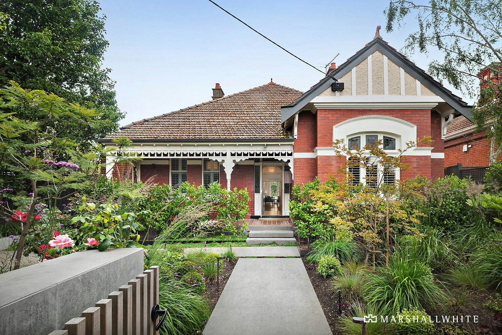 34 Glendearg Grove, Malvern, VIC