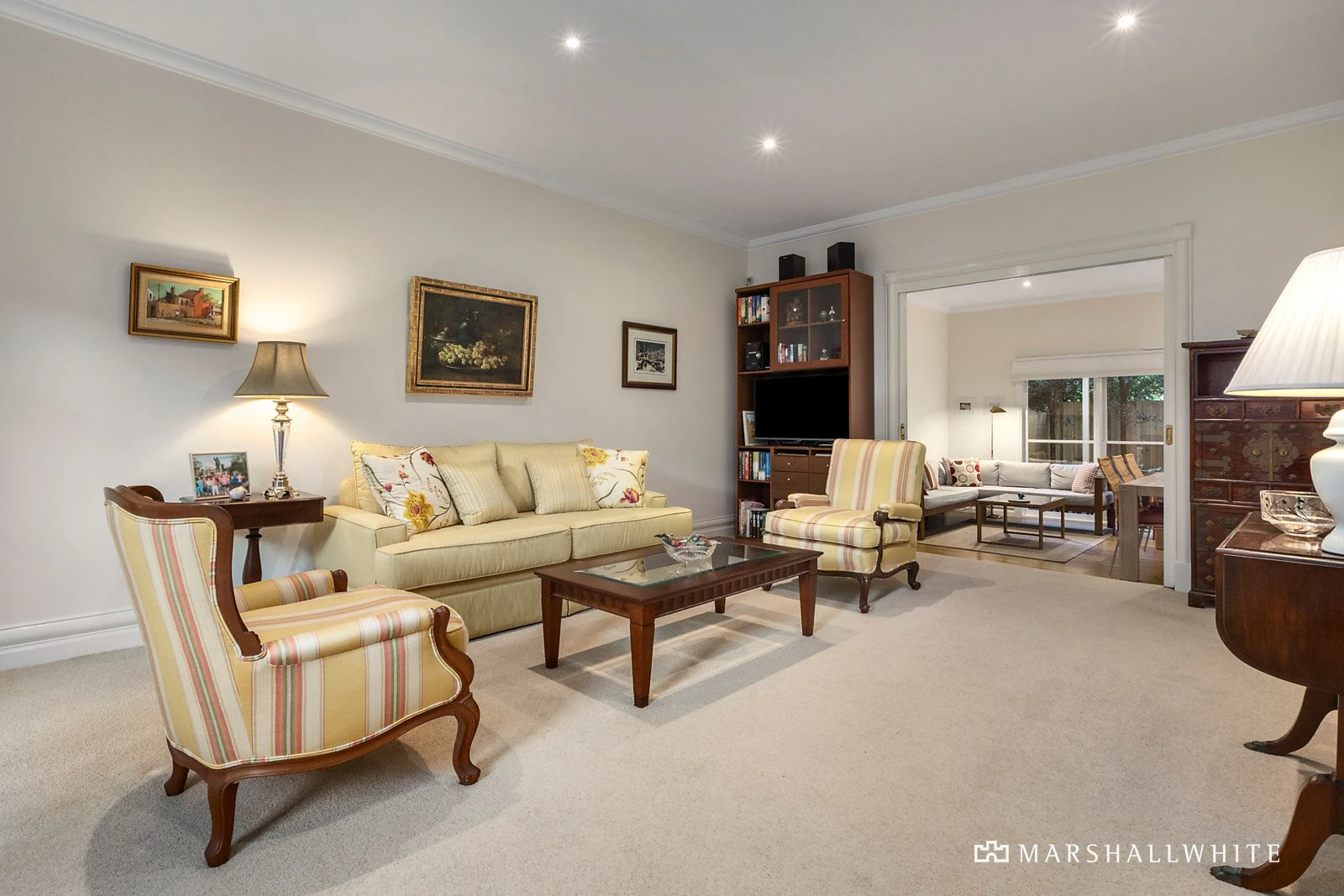2D Hopetoun Avenue, Canterbury, VIC