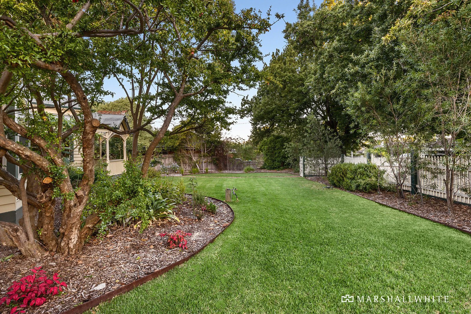 63 Victoria Crescent, Mont Albert, VIC