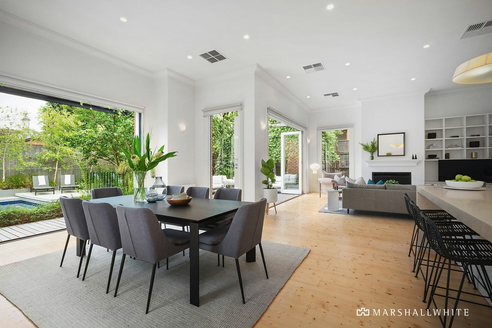 34 Glendearg Grove, Malvern, VIC