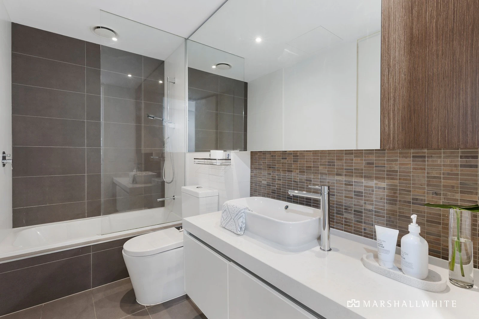 115/201 Whitehorse Road, Balwyn, VIC