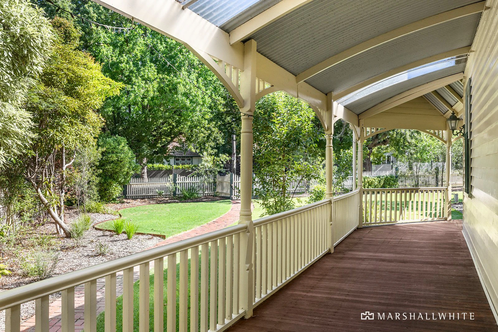 63 Victoria Crescent, Mont Albert, VIC