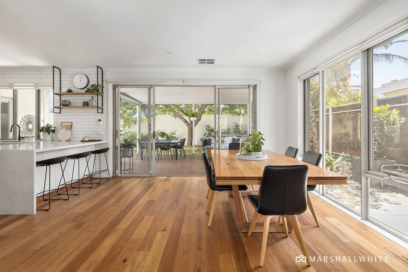 138 Beach Street, Port Melbourne, VIC