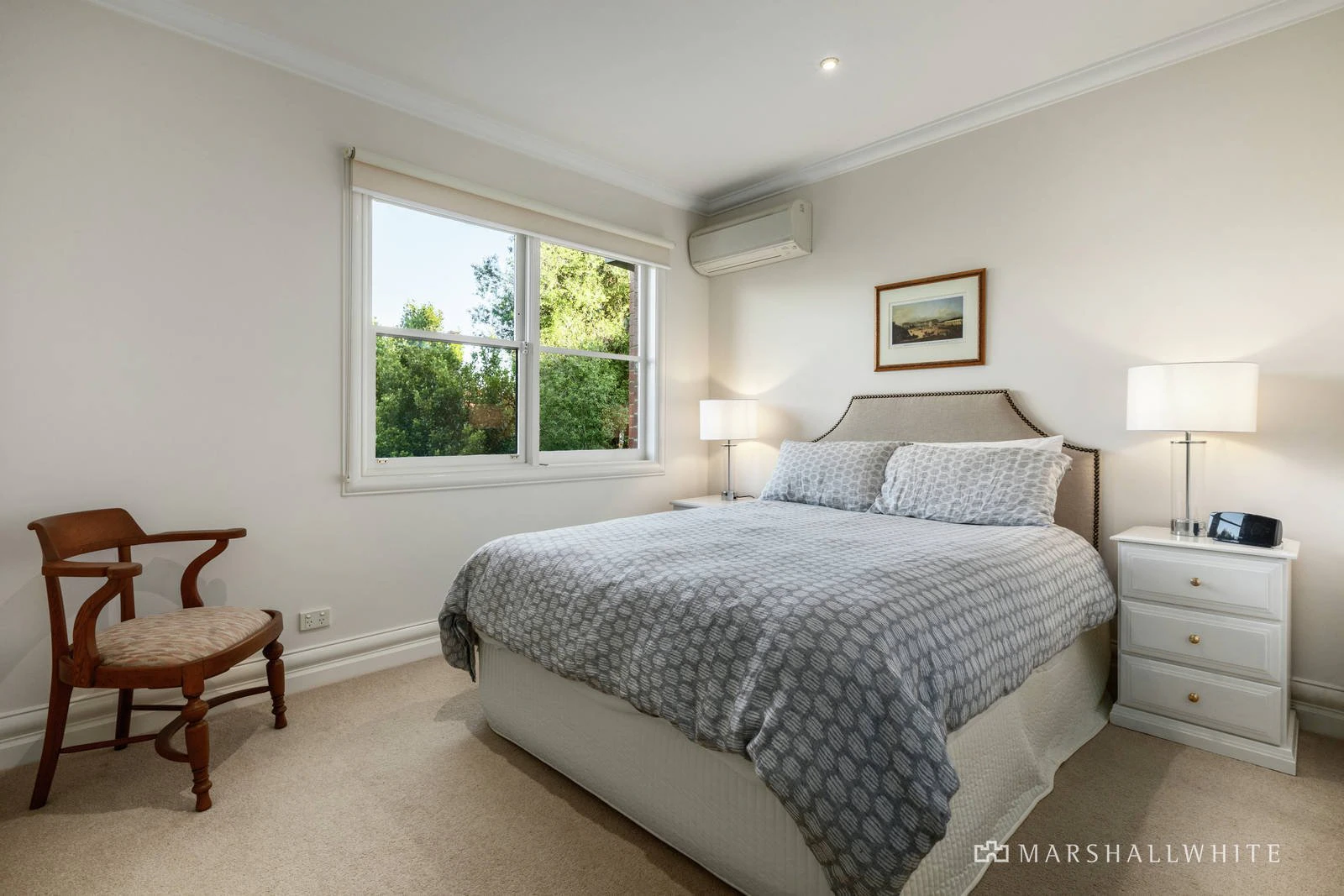2D Hopetoun Avenue, Canterbury, VIC