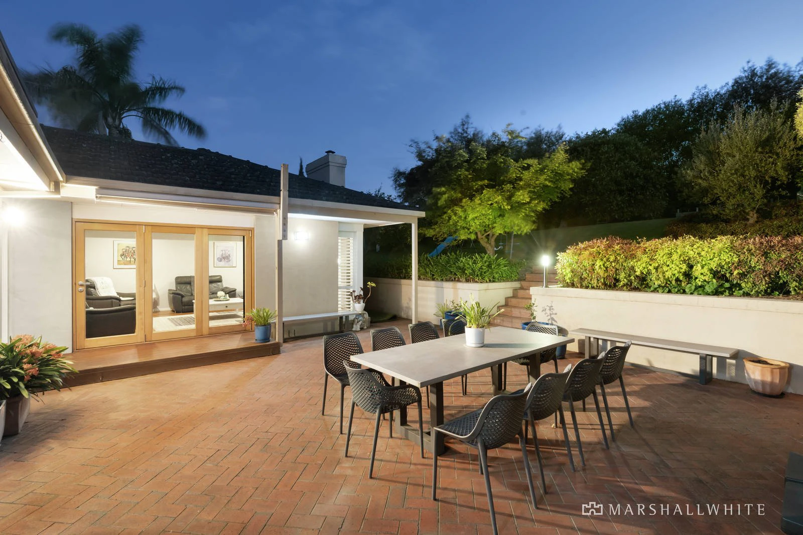 48 Tidcombe Crescent, Doncaster East, VIC