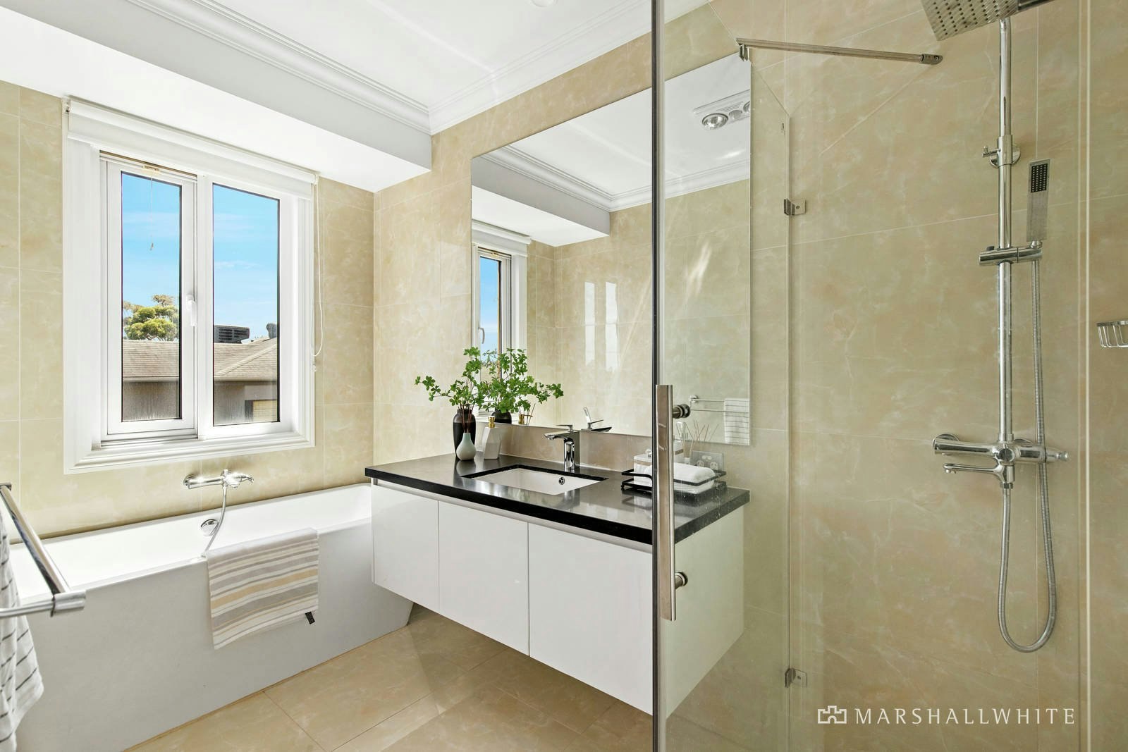 1/18 Rangeview Grove, Balwyn North, VIC