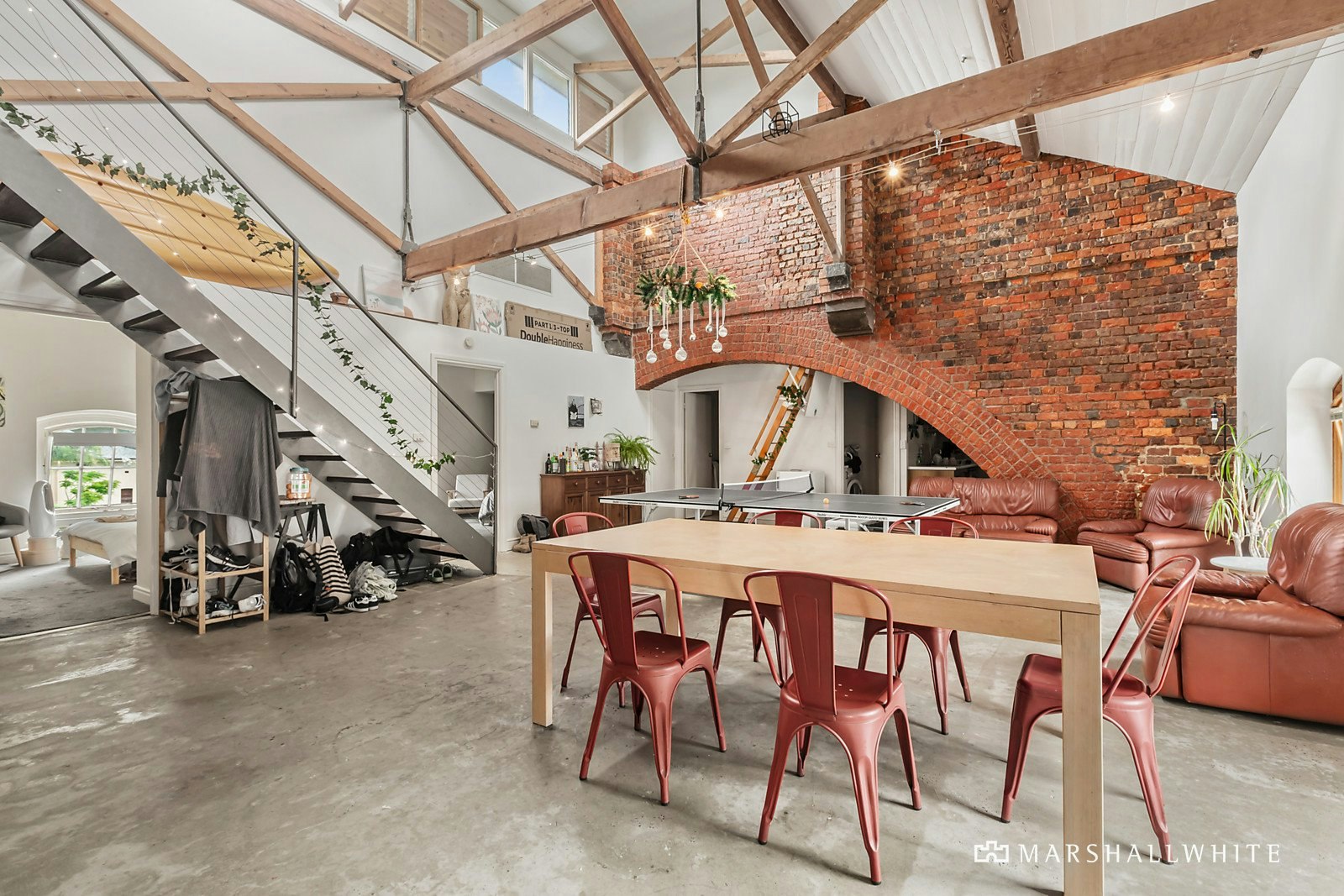 16 Wiltshire Drive, Kew, VIC