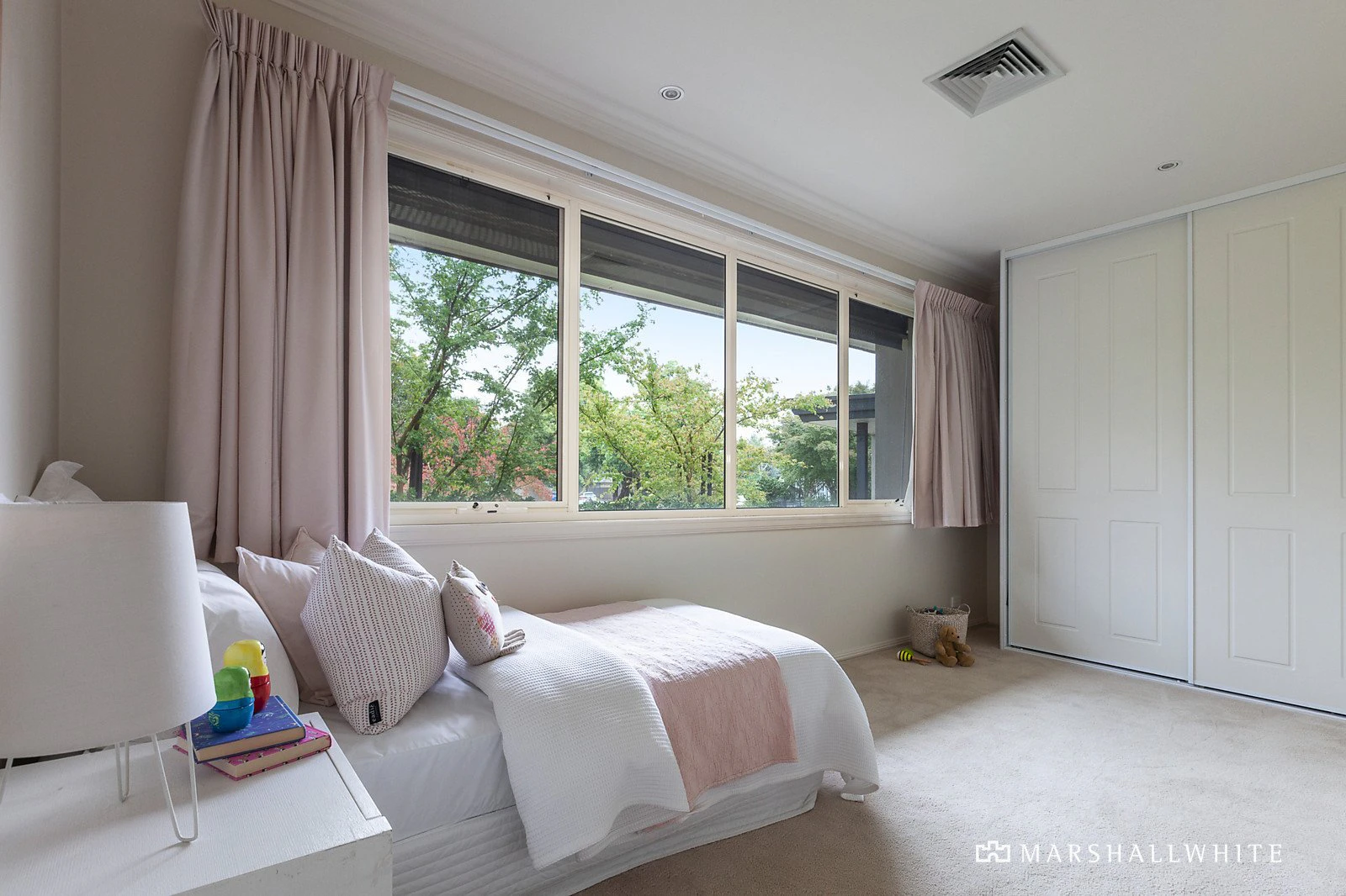 11 Barholme Court, Oakleigh South, VIC