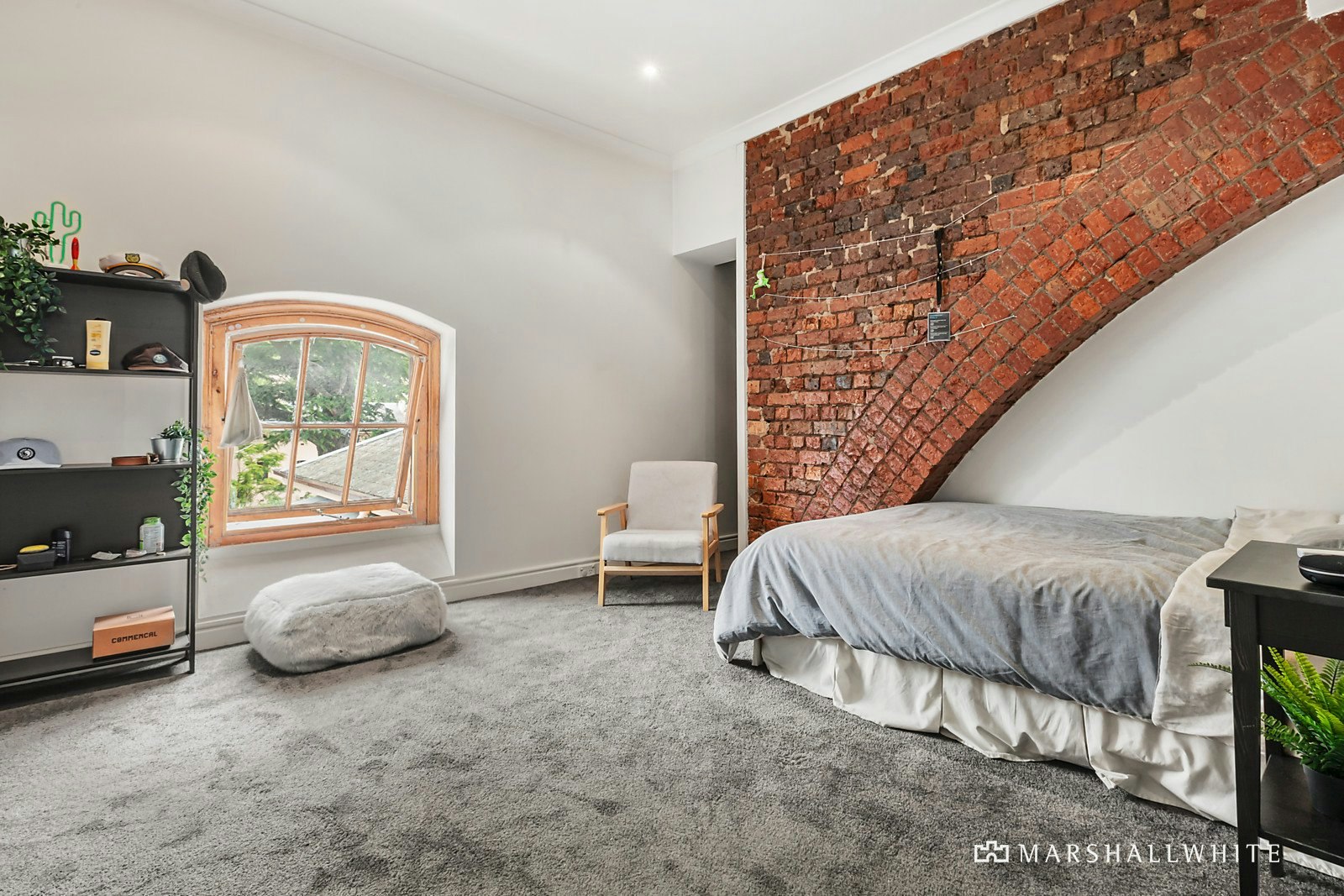 16 Wiltshire Drive, Kew, VIC