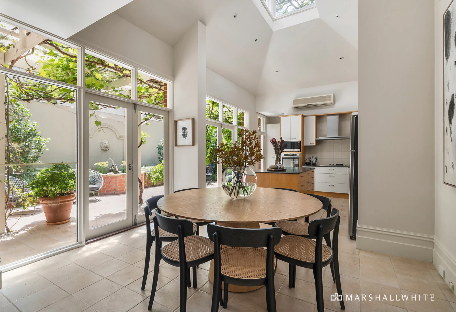 28 Loch Street, St Kilda West, VIC