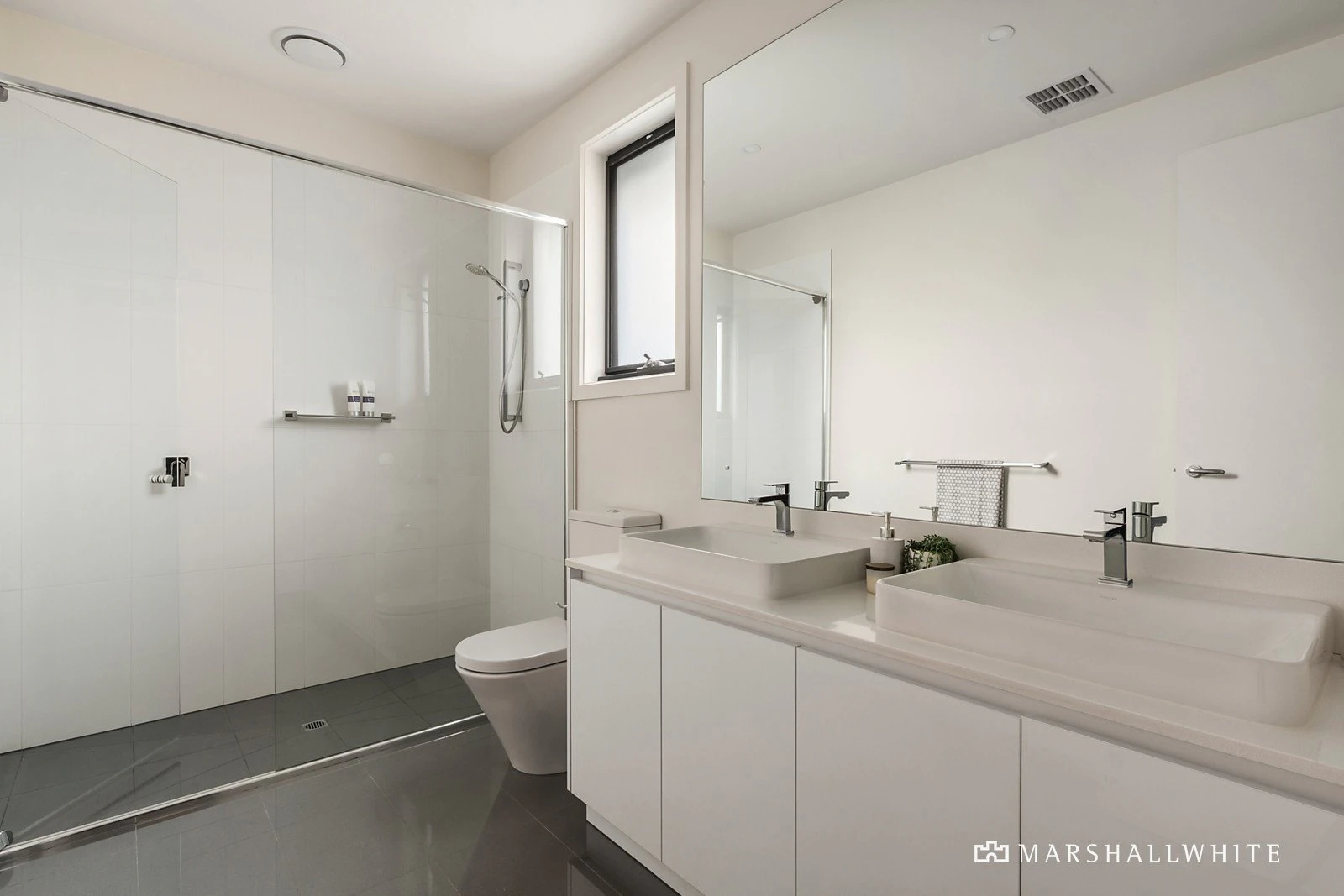 5/8 Pennant Lane, Surrey Hills, VIC