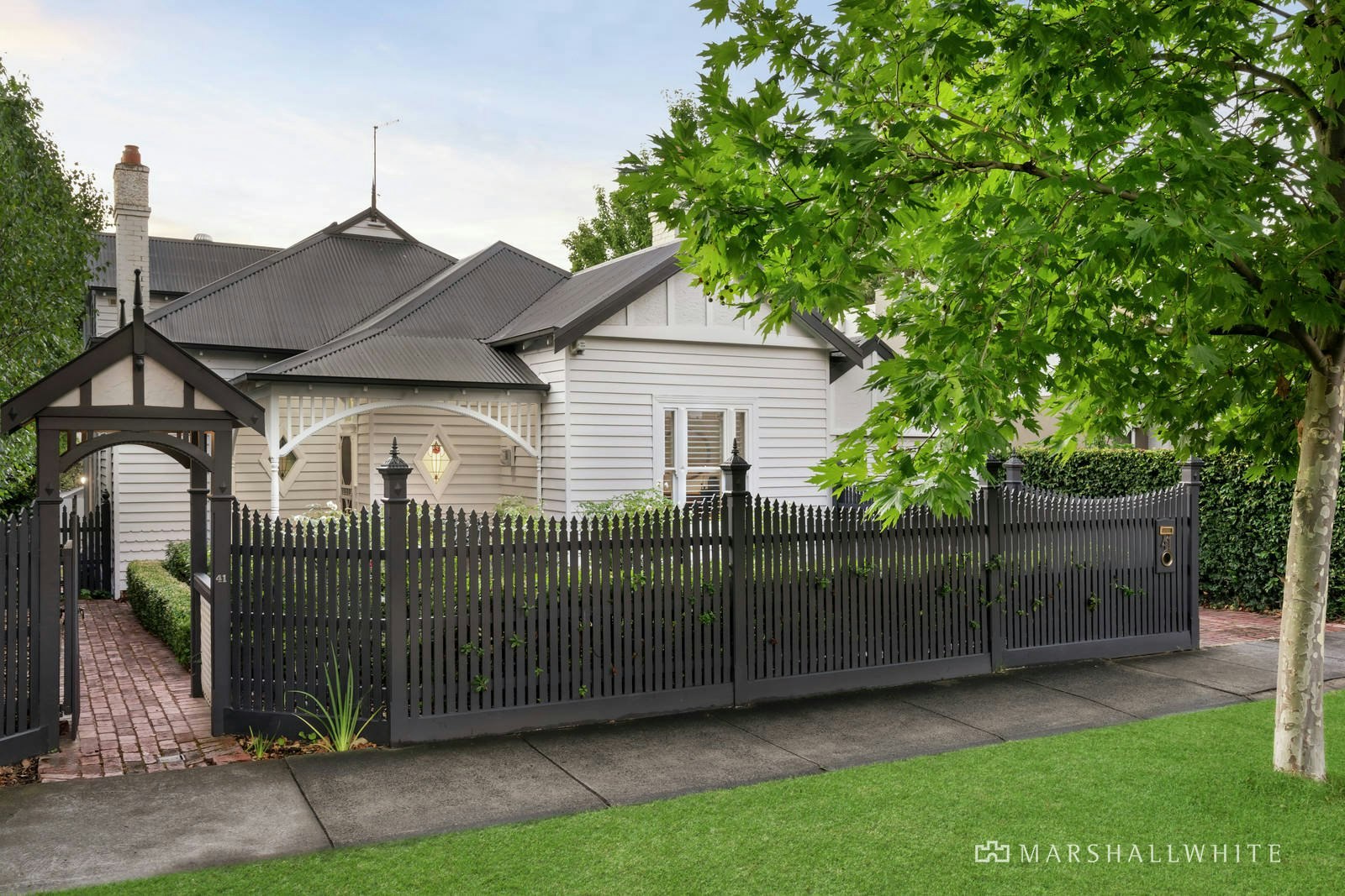 41 Faversham Road, Canterbury, VIC