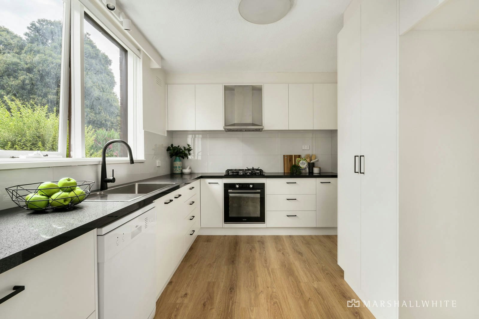 3/2-4 Rosaline Avenue, Mount Waverley, VIC