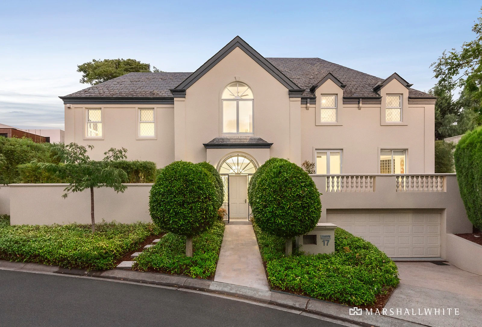 17 Holmwood Avenue, Brighton, VIC