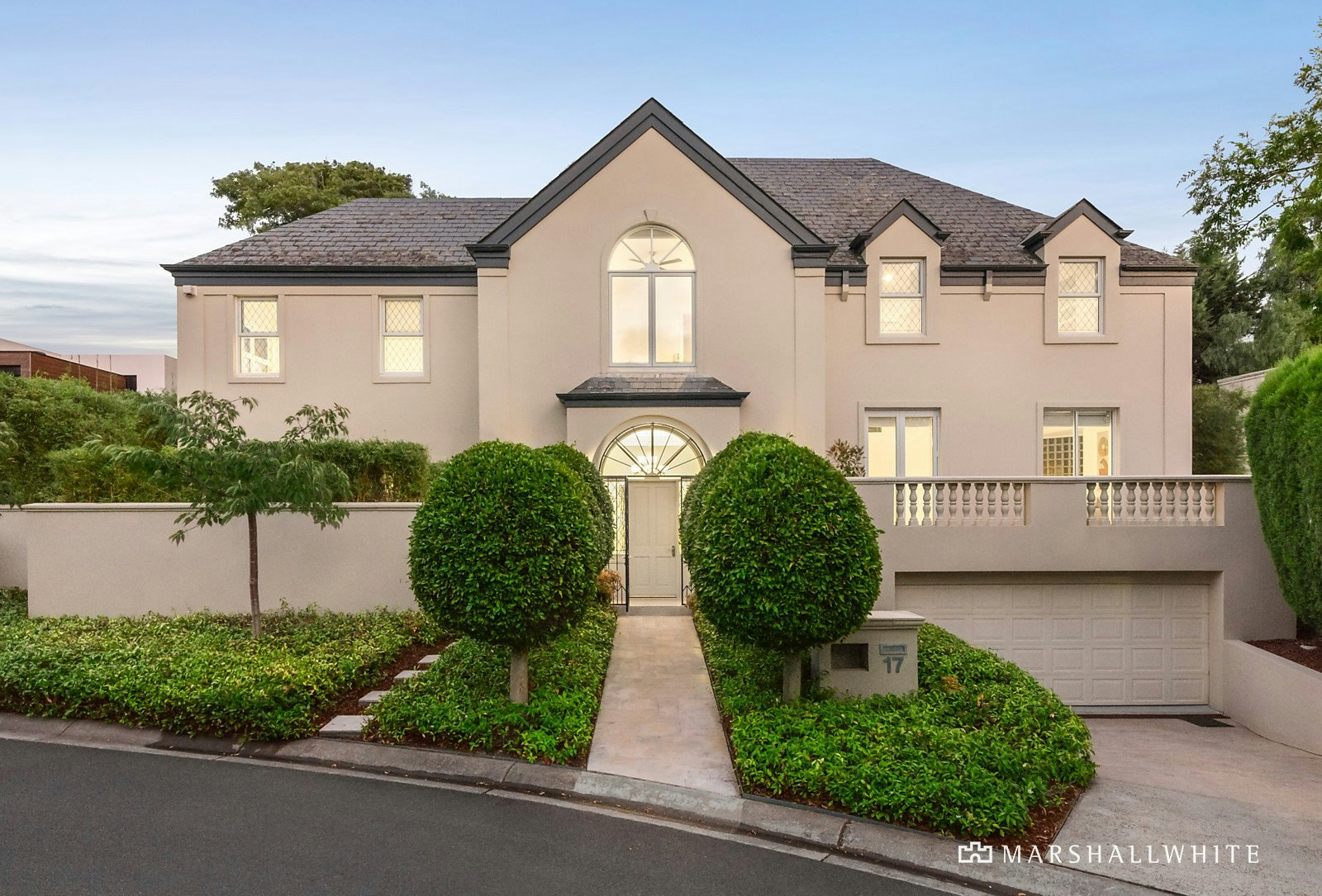 17 Holmwood Avenue, Brighton, VIC