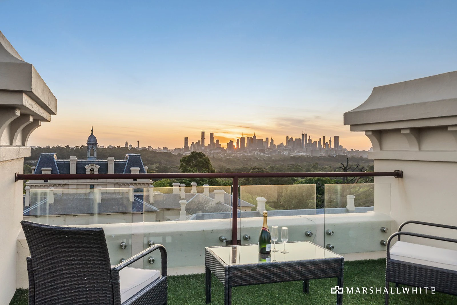 17 Wiltshire Drive, Kew, VIC