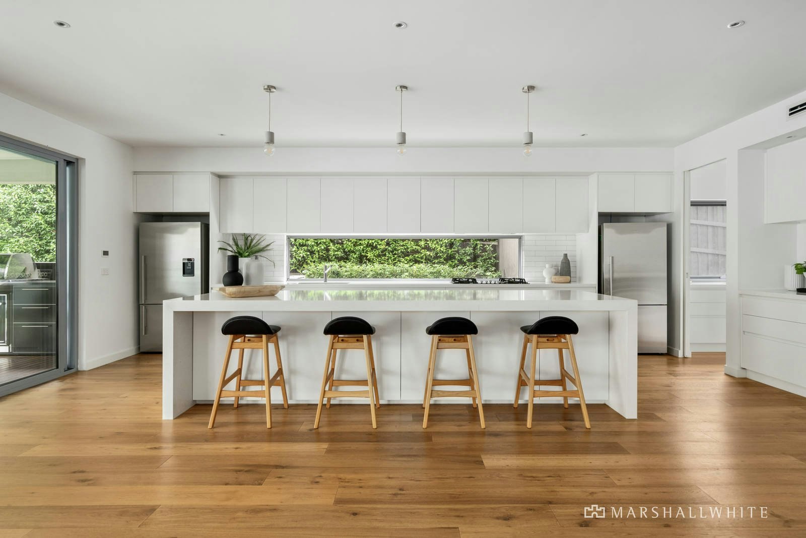 69 Park Road, Glen Iris, VIC