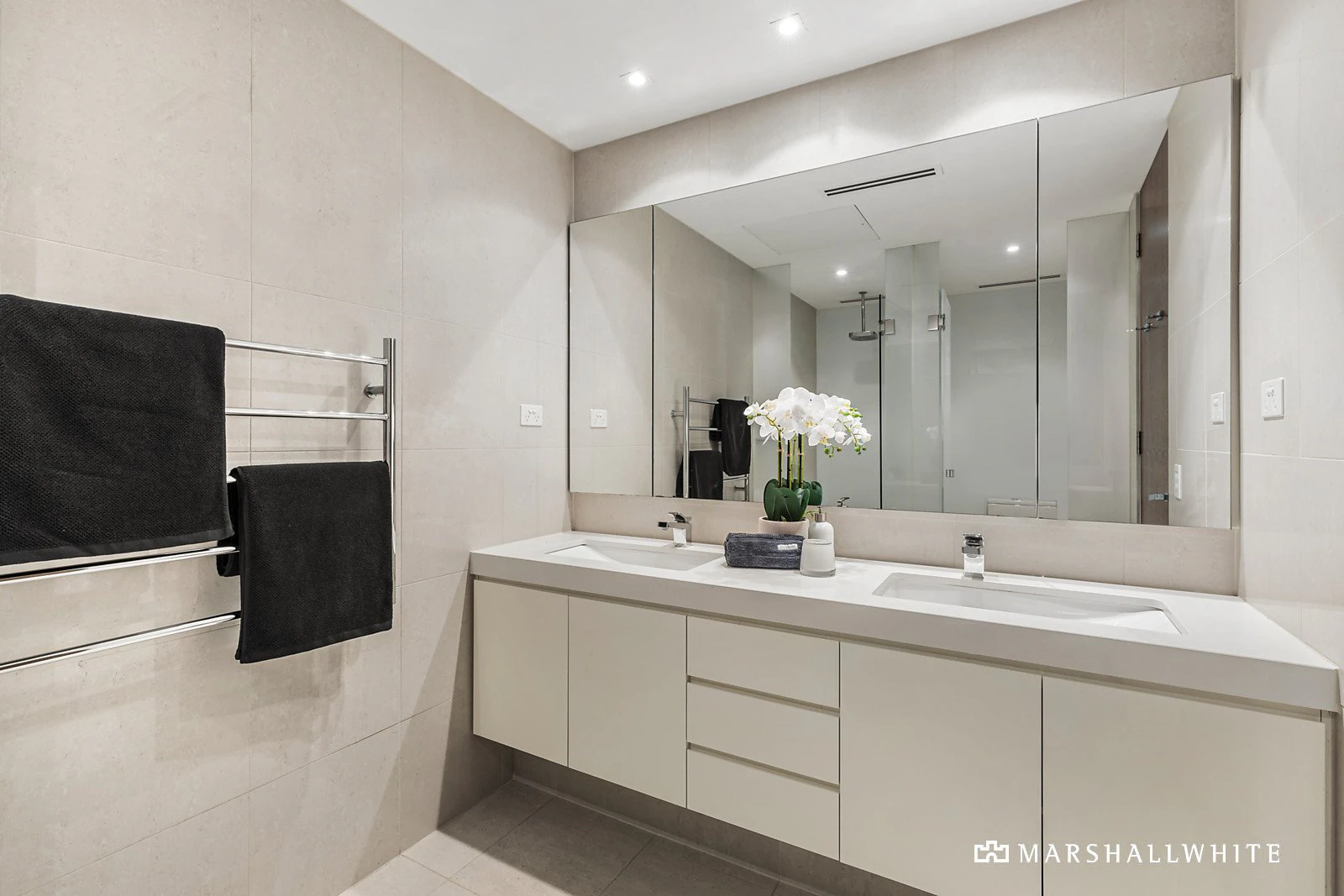 211/33 Wattle Road, Hawthorn, VIC